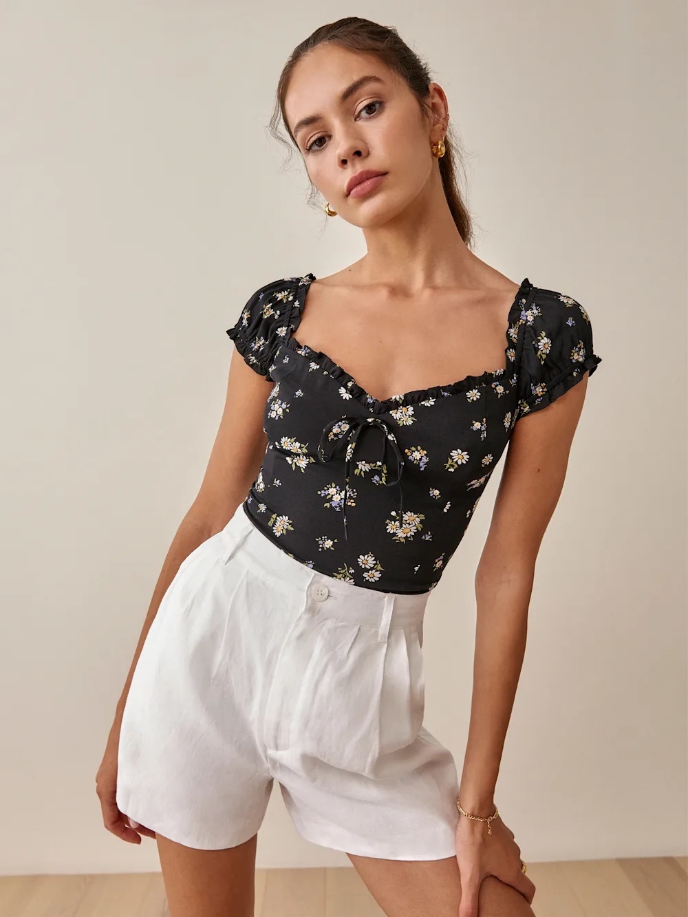 Reformation Ogden blouse puff sleeve top Daisy print black S sweetheart